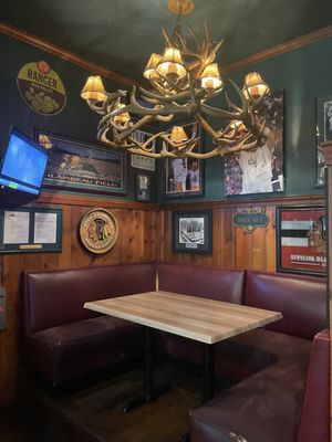 Will's Northwoods Inn by null
