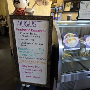 Crackers & Co Cafe - American Near Me - Mesa, Arizona