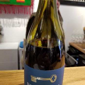Picayune Cellars & Mercantile - Wine Tasting Room Near Me - Calistoga, California