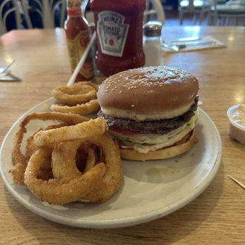 Spire's Restaurants - Again, a beautiful butter, grilled burger, and onion rings. Can't tell you how good it was. - Breakfast & Brunch Near Me - Long Beach, California