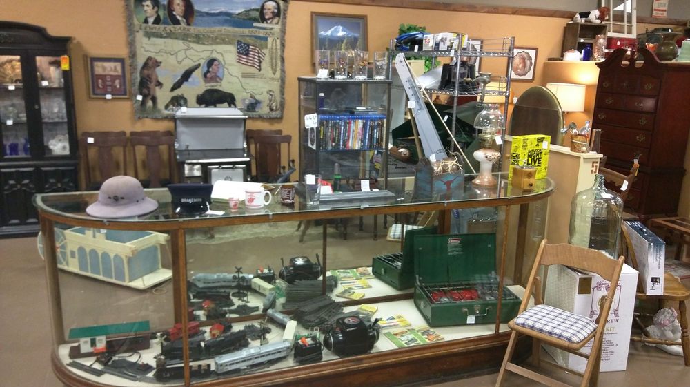 DISCOVERY ANTIQUES Updated September 2024 706 Main St, Lewiston