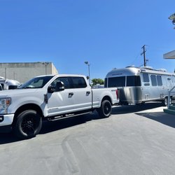Airstream Orange County - Hooking up for the first official time to our new Airstream Flying Cloud RBT. Let's go!