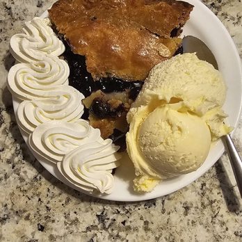 Rockland Cafe - Blueberry pie with ice cream - Seafood Near Me - Rockland, Maine Rockland Cafe - Blueberry pie with ice cream - Seafood Near Me - Rockland, Maine