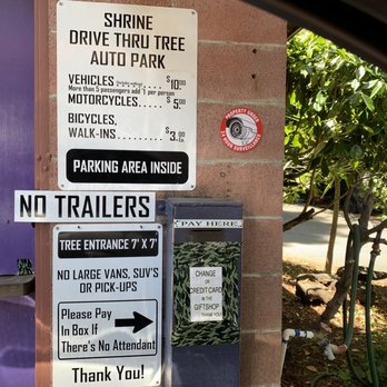 Shrine Drive Thru Tree - Landmarks & Historical Buildings Near Me - Meyers Flat, California Shrine Drive Thru Tree - Landmarks & Historical Buildings Near Me - Meyers Flat, California