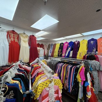 Moons Fashion - Inside - Traditional Clothing Near Me - Westminster, California Moons Fashion - Inside - Traditional Clothing Near Me - Westminster, California