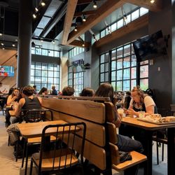 Shake Shack Hollywood - 6201 Hollywood & Gower