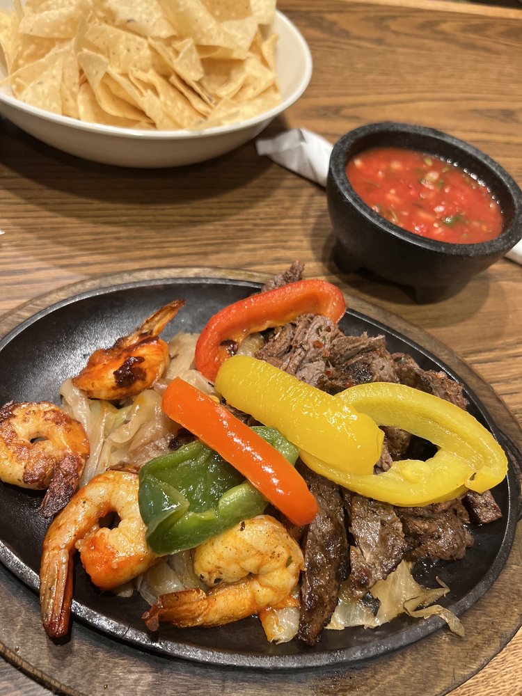 Los Molcajetes