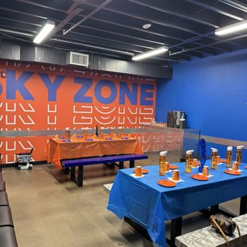 Sky Zone Trampoline Park - Trampoline Parks Near Me - Aurora, Colorado