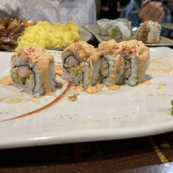 Oishi Hibachi Express - Sushi roll