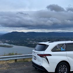 Portlandia Airport Shuttles - It can't be nicer view than this