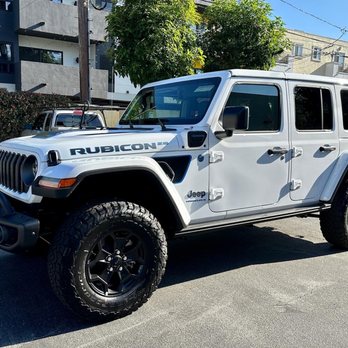 Elit Los Angeles - 2023 Jeep Wrangler 4xe Rubicon 20th Anniversary - Car Dealers Near Me - Los Angeles, California Elit Los Angeles - 2023 Jeep Wrangler 4xe Rubicon 20th Anniversary - Car Dealers Near Me - Los Angeles, California