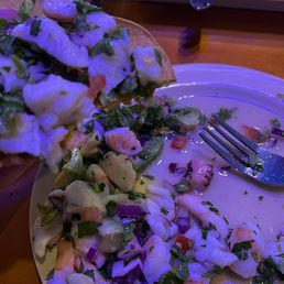Tres Perlas