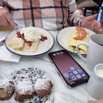 Little Euro - Fresh strawberry crapes, veggie omelette, beignets, - Breakfast & Brunch Near Me - Spokane, Washington Little Euro - Fresh strawberry crapes, veggie omelette, beignets, - Breakfast & Brunch Near Me - Spokane, Washington