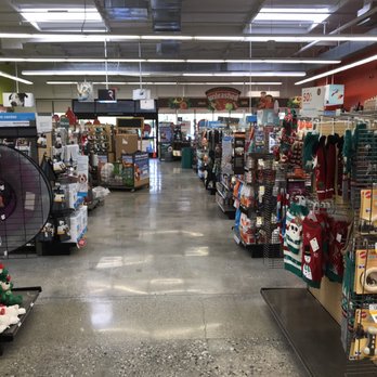 Unleashed by Petco - Dog and cat foods - Pet Training Near Me - Monrovia, California