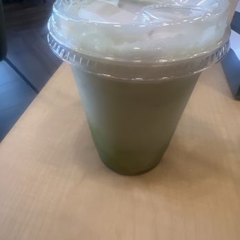 Art Lunch - Iced Matcha Latte with vanilla - Breakfast & Brunch Near Me - Pasadena, California