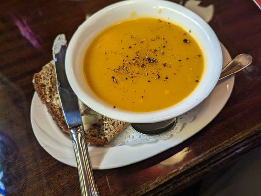 The Irish Bank by null