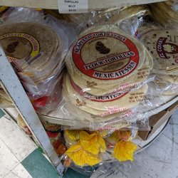 Acapulco Tortilleria flour tortillas (Medium size)