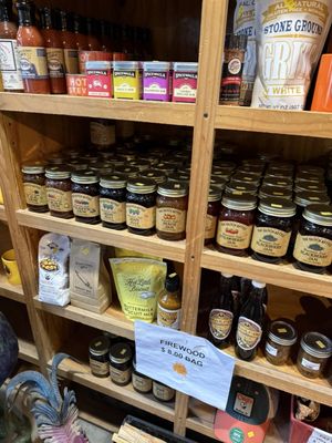 Cahill's Market & Chicken Kitchen by null