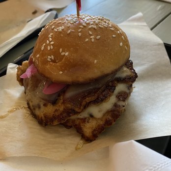 Hold Out Brewing - Chicken bacon ranch burger - Brewpubs Near Me - Austin, Texas Hold Out Brewing - Chicken bacon ranch burger - Brewpubs Near Me - Austin, Texas
