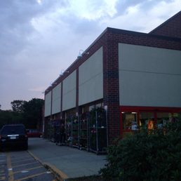 Stoughton BJ's Wholesale -- 901 Technology Center Drive, Stoughton Entrance Stoughton BJ's Wholesale -- 901 Technology Center Drive, Stoughton Entrance