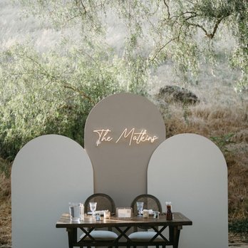 Flower House 805 - Floral Designers Near Me