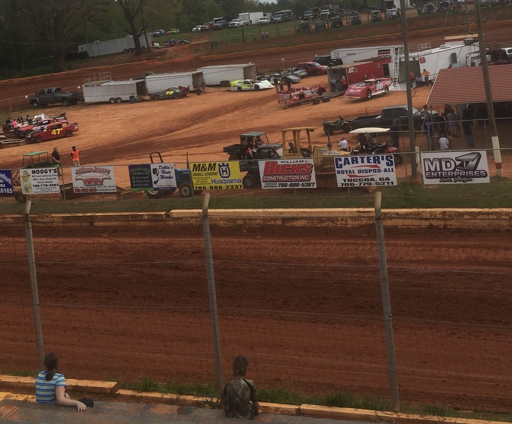 Social spots from Toccoa Speedway