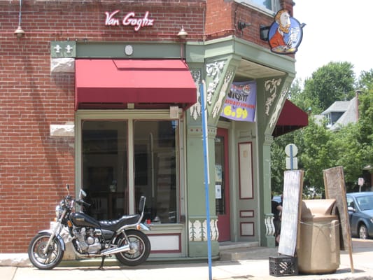 Photo of Van Goghz Martini Bar & Bistro - Saint Louis, MO, US.