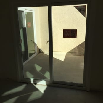 American Reliable Windows & Doors - Second bedroom sliding door - Windows Installation Near Me - Van Nuys, California American Reliable Windows & Doors - Second bedroom sliding door - Windows Installation Near Me - Van Nuys, California