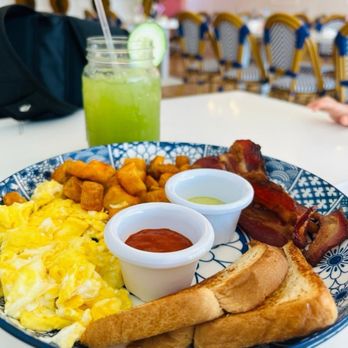 Canela Caffe - Breakfast & Brunch Near Me - Rosharon, Texas