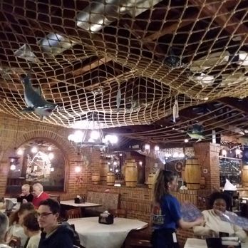 Let’s Crab - Interior - Seafood Near Me - Fort Mill, South Carolina