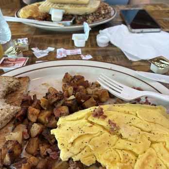 Simply Gourmet - Breakfast. I recommend the hash!! - American Near Me - Lake Placid, New York Simply Gourmet - Breakfast. I recommend the hash!! - American Near Me - Lake Placid, New York
