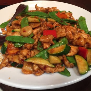Panda Inn - Chicken in Garlic Sauce - Chinese Near Me - Pasadena, California Panda Inn - Chicken in Garlic Sauce - Chinese Near Me - Pasadena, California
