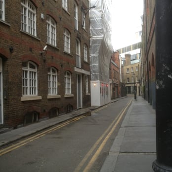 Hakkasan Mayfair - Hidden alley pic 2 - Cantonese Near Me - London, XGL Hakkasan Mayfair - Hidden alley pic 2 - Cantonese Near Me - London, XGL