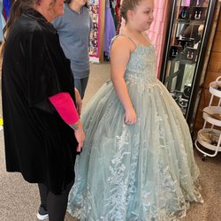 Southern Grace Formals and Events - Dress