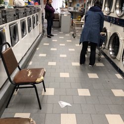 C & C Laundromat - all ppl here so stupid and they are so rude.