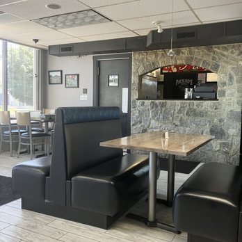 Pacileo's Apizza & Pasta - Pizza Near Me - North Branford, Connecticut Pacileo's Apizza & Pasta - Pizza Near Me - North Branford, Connecticut