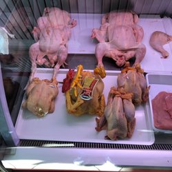 Manocchia Archimede - White chicken was raised with antibiotics. Yellow is natural. We got a yellow one!