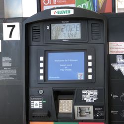 7-Eleven - Pump