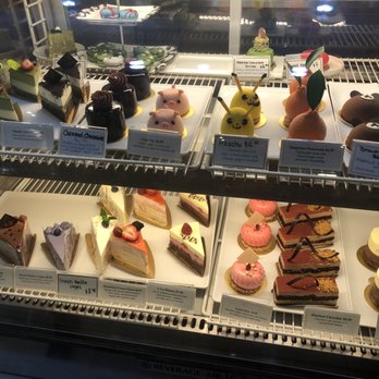 A La Mousse - Dessert display - Desserts Near Me - Philadelphia, Pennsylvania
