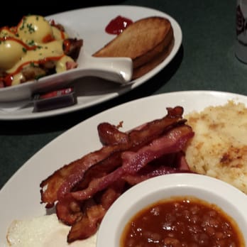 Elgin Street Diner - The one in the back was their special, the one at front was their regular big breakfast - Diners Near Me - Ottawa, Ontario Elgin Street Diner - The one in the back was their special, the one at front was their regular big breakfast - Diners Near Me - Ottawa, Ontario