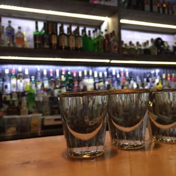 Le Mìle Public House - Citronge Patron shots - Pubs Near Me - Brossard, Quebec Le Mìle Public House - Citronge Patron shots - Pubs Near Me - Brossard, Quebec
