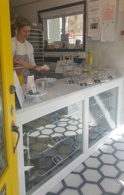 Cookies with Tiffany, Voted Best Bakery by Seattle Magazine 2024 Readers Choice Awards by null