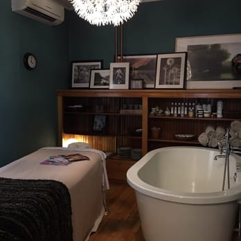 Pebble Spa - Soak and massage combo - Massage Near Me - Ely, Minnesota