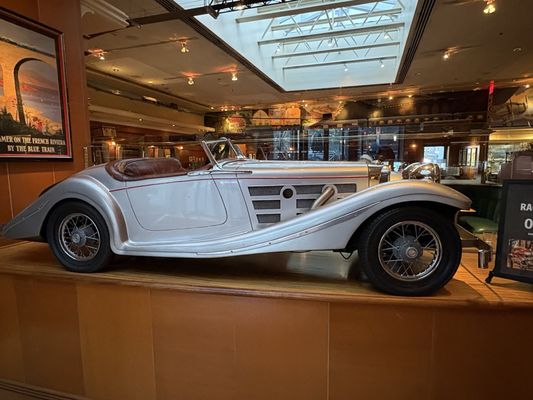 Clyde's of Chevy Chase by null