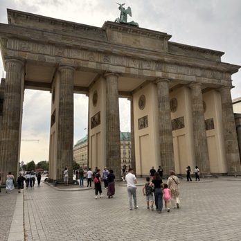 Brandenburger Tor - Landmarks & Historical Buildings Near Me - Berlin, BE Brandenburger Tor - Landmarks & Historical Buildings Near Me - Berlin, BE