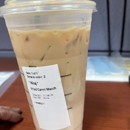 Iced caramel macchiato with whole milk, standard ice and extra caramel drizzle - less ice, barely any caramel drizzle at all? Iced caramel macchiato with whole milk, standard ice and extra caramel drizzle - less ice, barely any caramel drizzle at all?