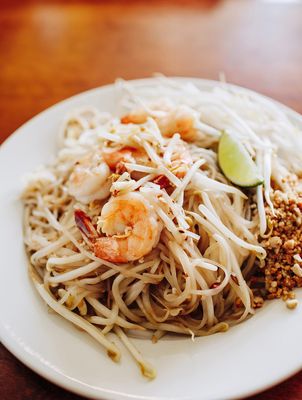 Daw Kun Thai by null