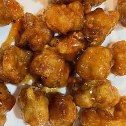 Mr Lee's Restaurant - General Gao chicken. Yummy!!