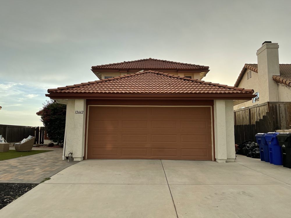 Slide of Advanced Roofleak Solutions