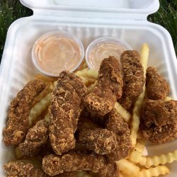 MakyJames Grill  - Finger Steaks with Fries